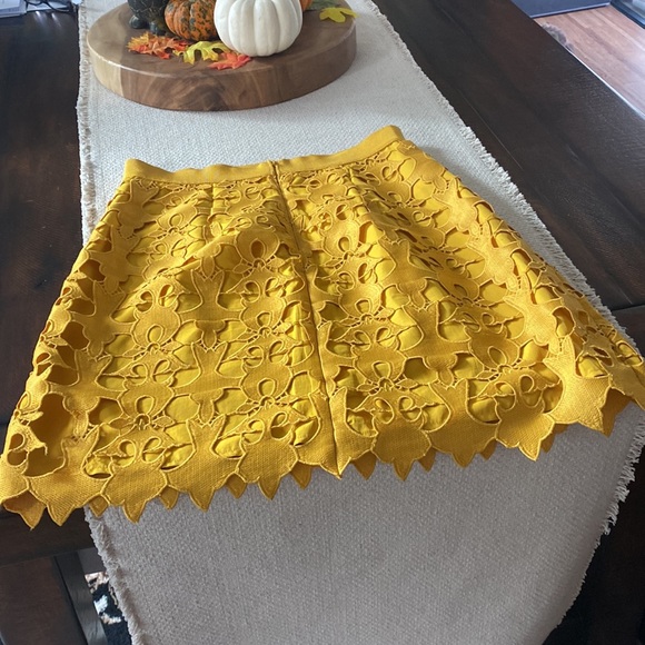 Loft skirt size 2 - Picture 2 of 3